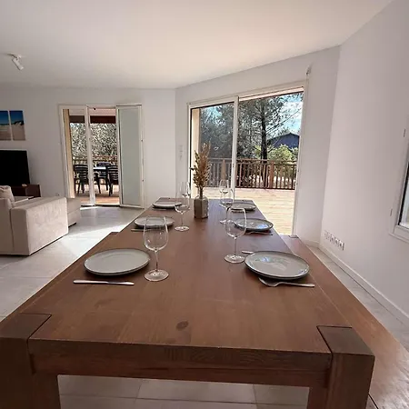 Maison Lumineuse A 100m De La Villa